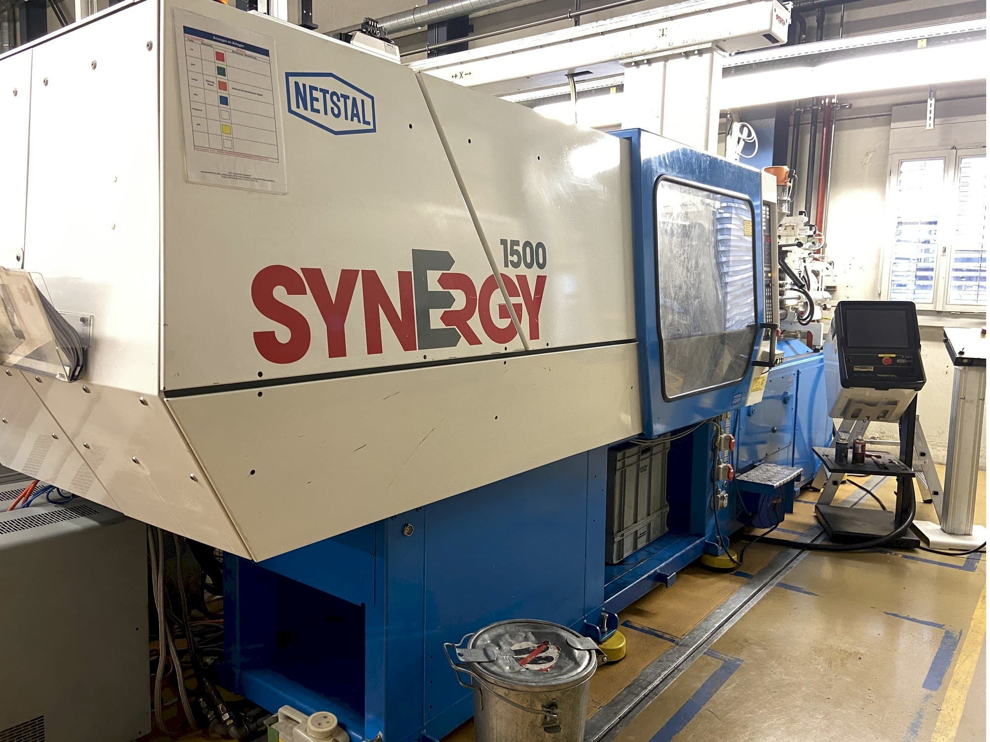 Mašīnas Netstal SYNERGY 1500 K 460 pretskats