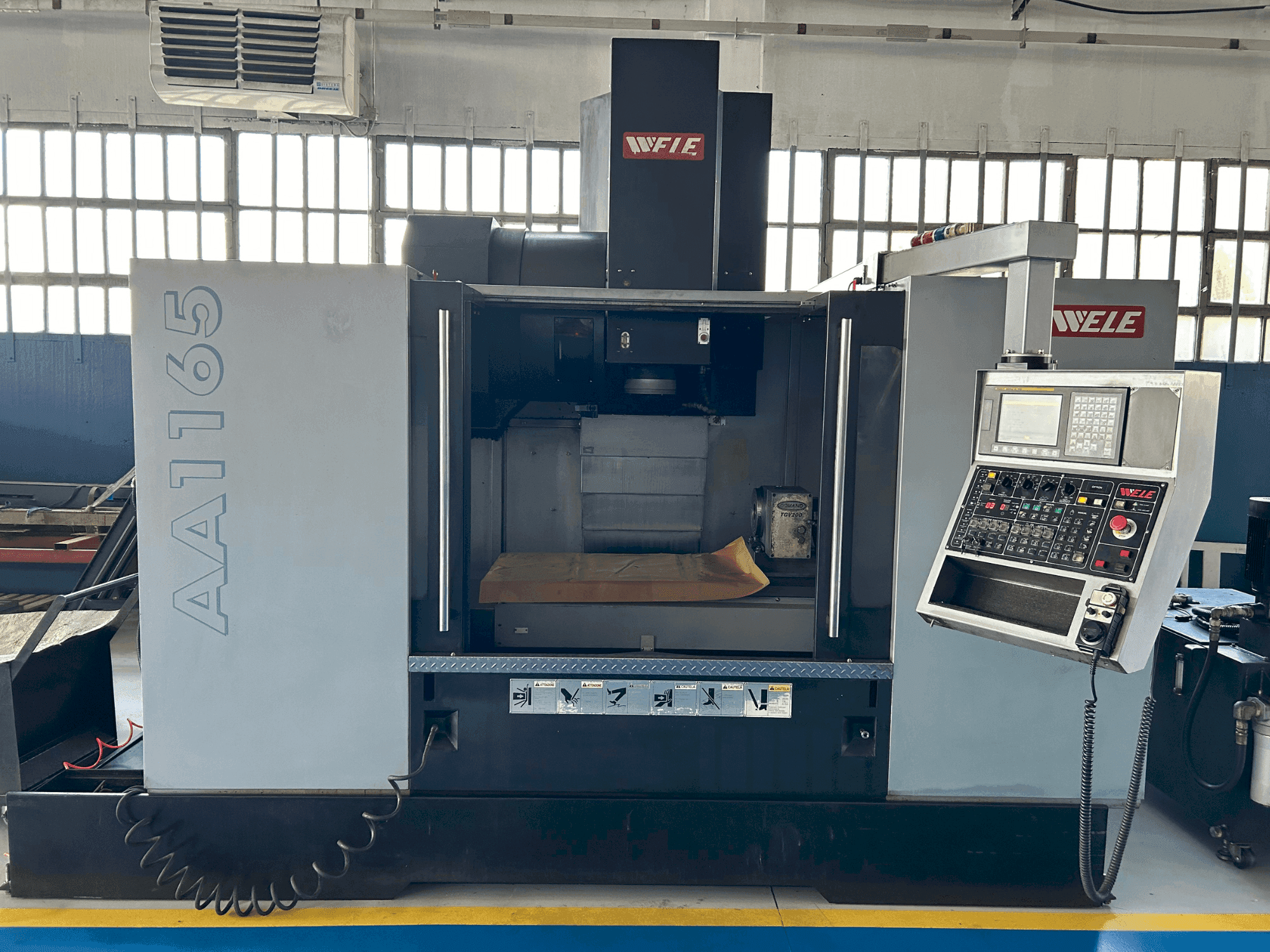 Mašīnas Wele AA1165 pretskats