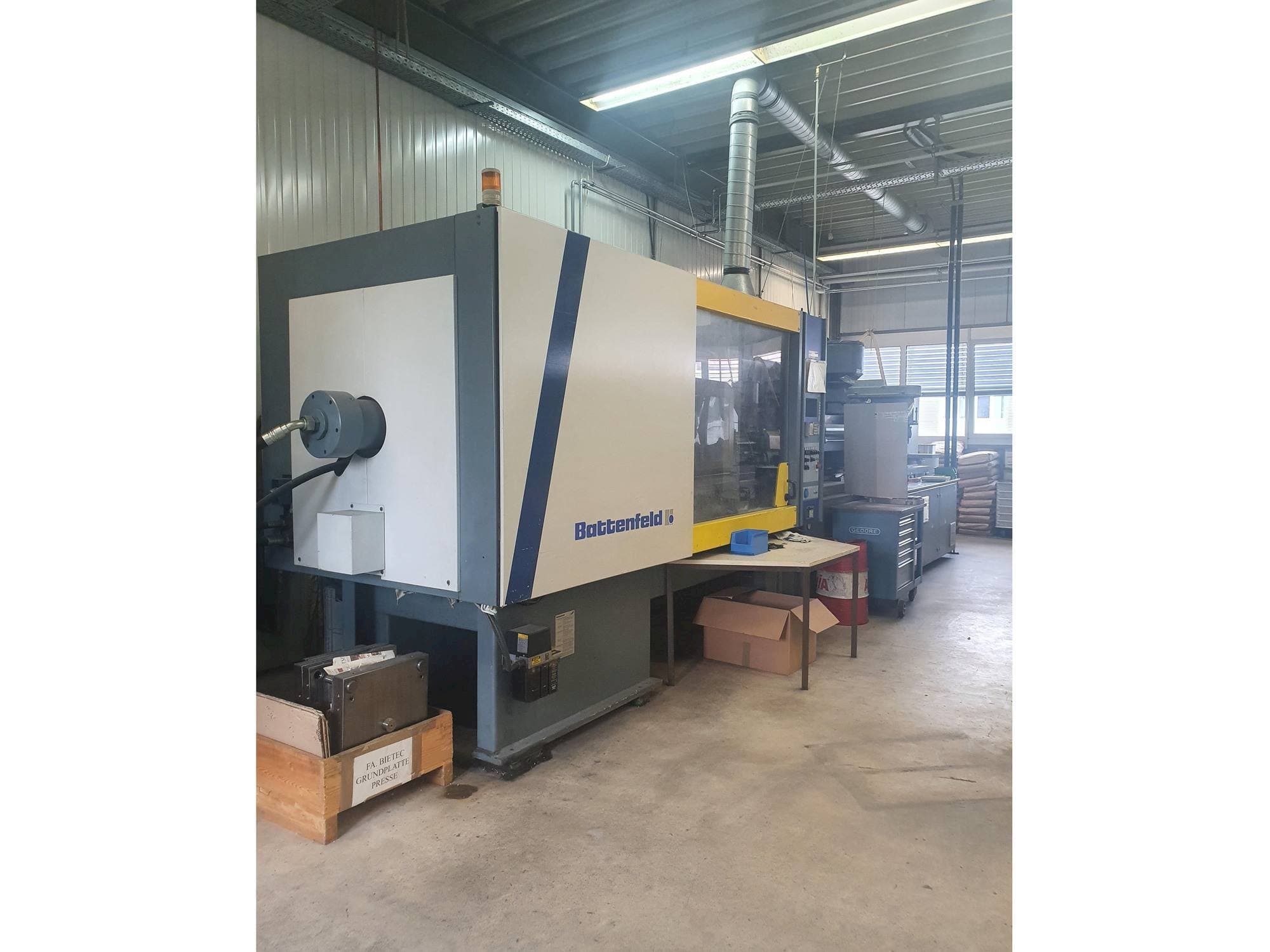 Mašīnas Battenfeld BK 3500/2800 pretskats