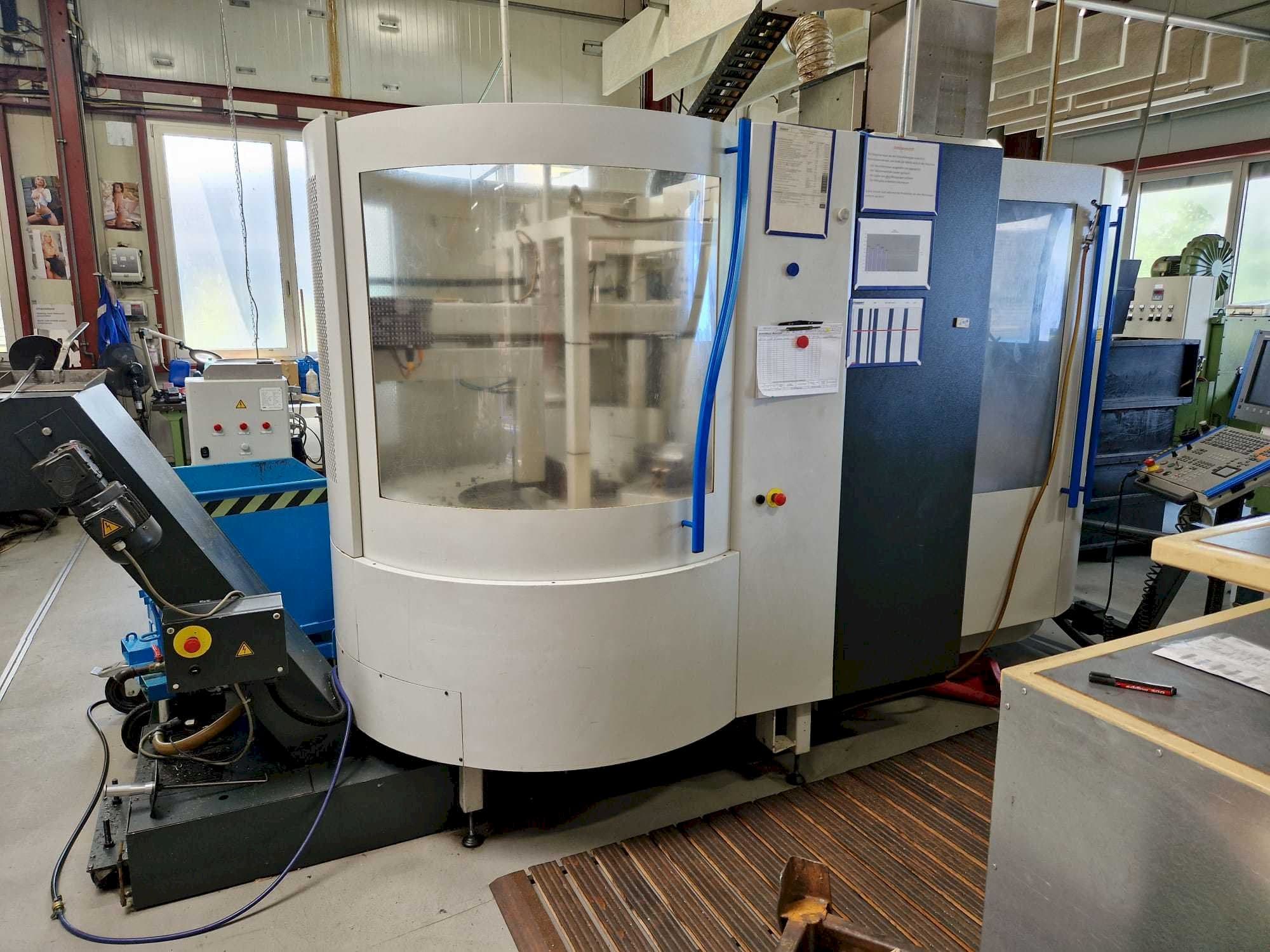 Mašīnas MIKRON UCP600 Vario pretskats