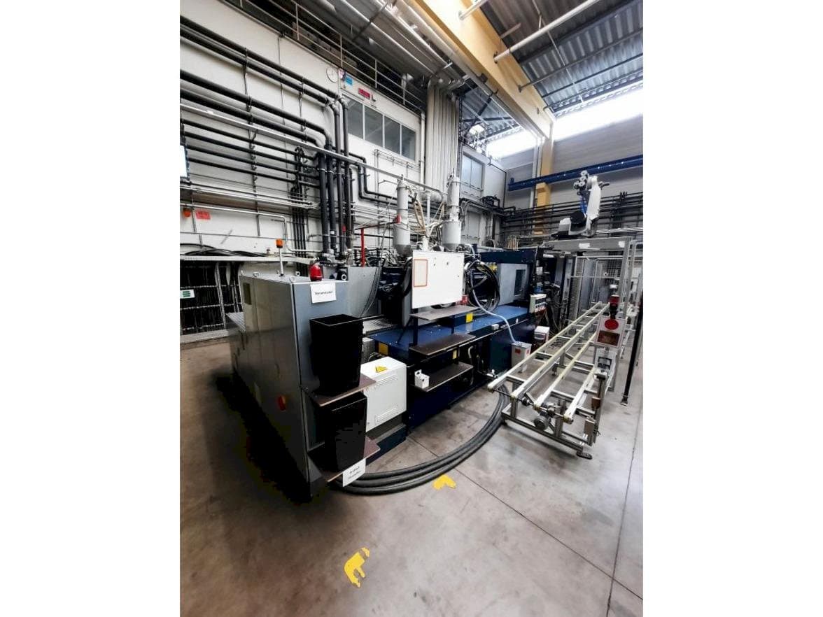 Mašīnas Battenfeld HM13000/9200/7700 pretskats