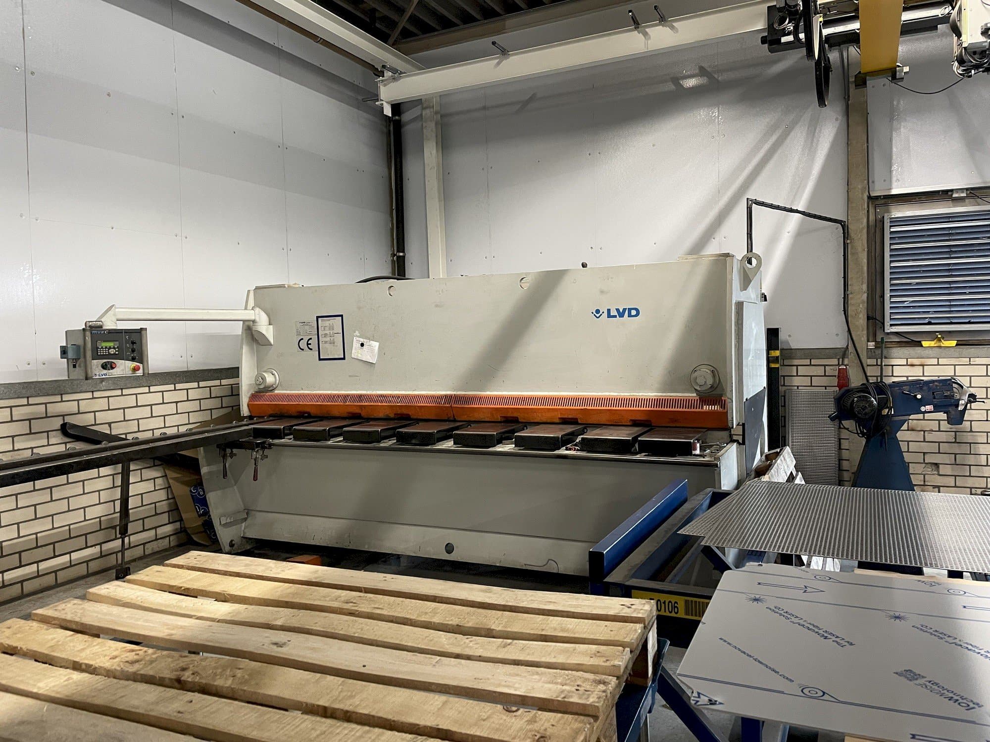 Mašīnas LVD MVSC 06/31 pretskats