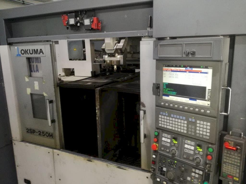Mašīnas Okuma 2SP-250H pretskats