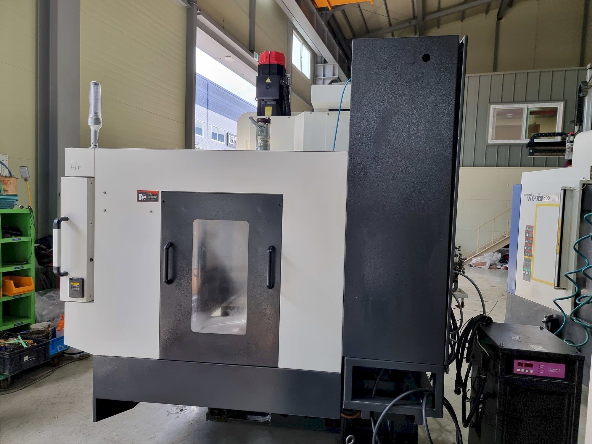 Mašīnas Hyundai Wia F400  pretskats