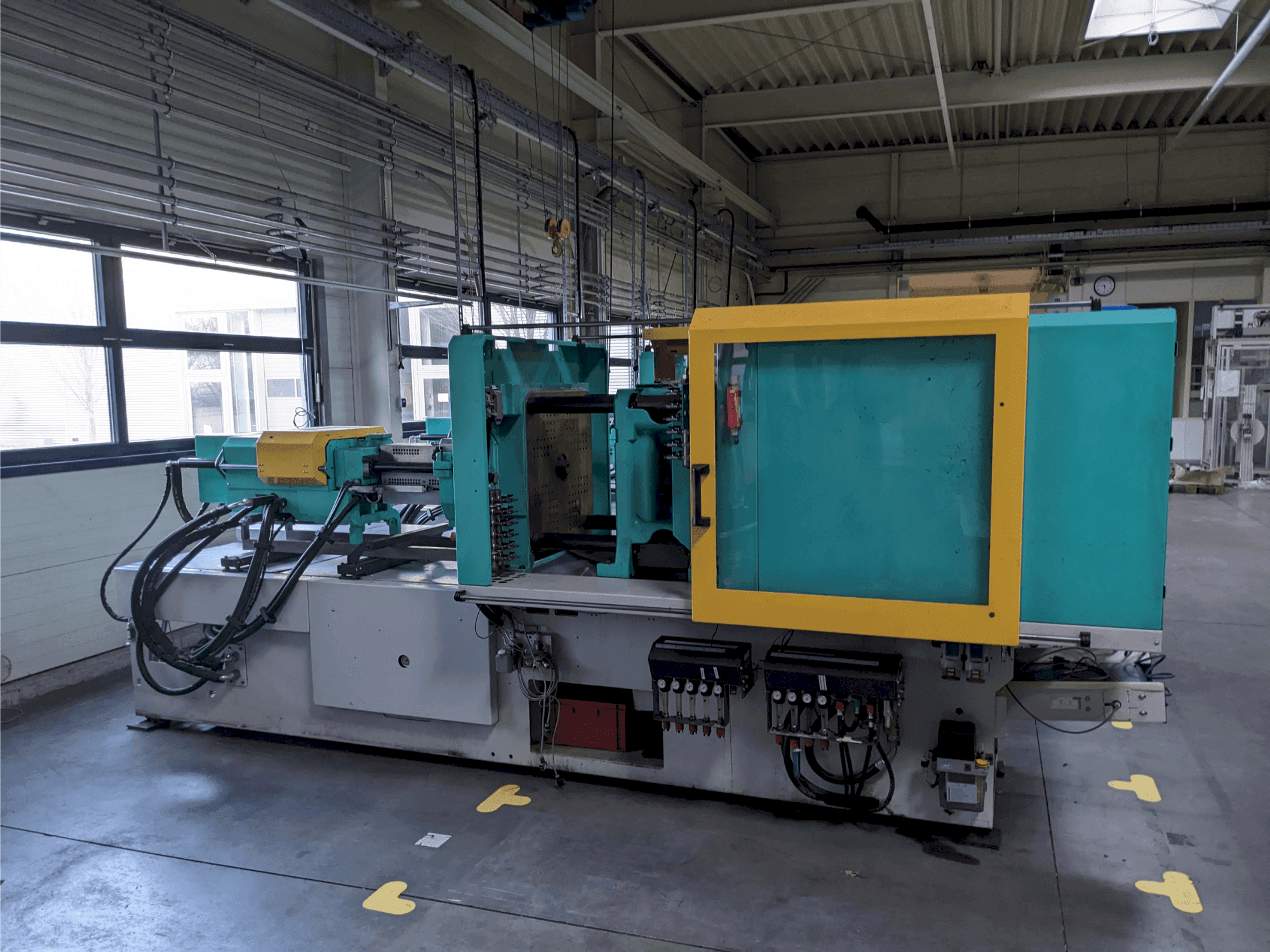 Mašīnas Arburg 520 H 1500 - 400 pretskats