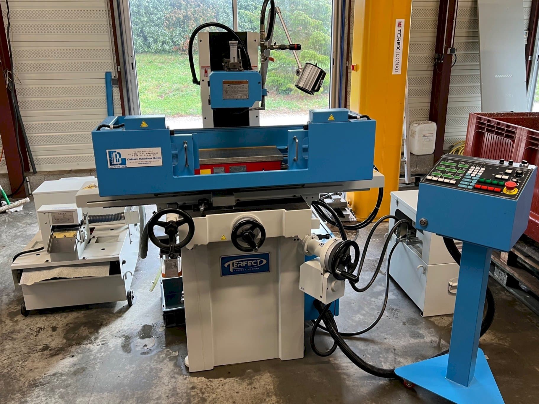 Mašīnas PERFECT PFG-2045AH pretskats