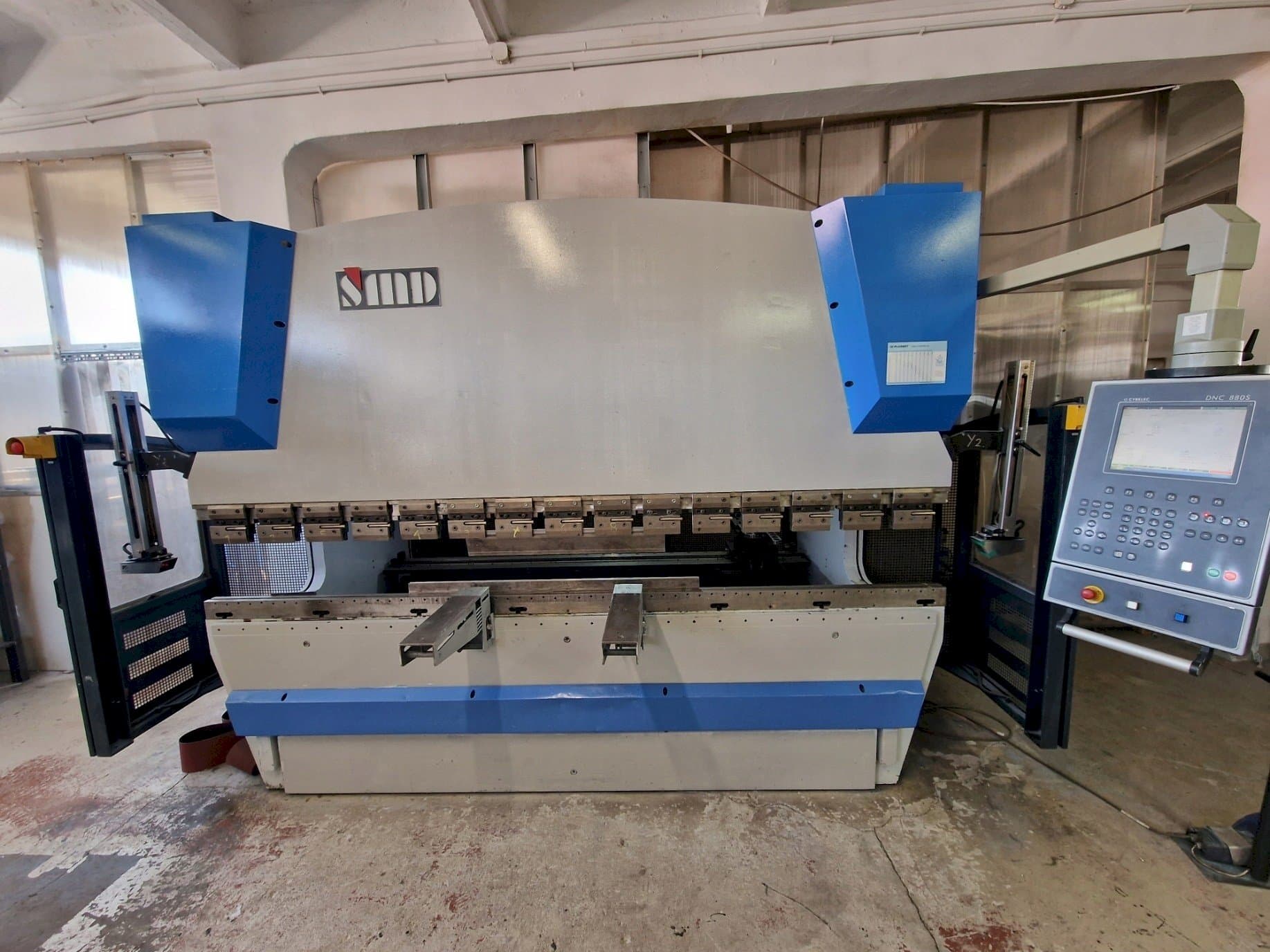 Mašīnas SMD PBH 3100 pretskats