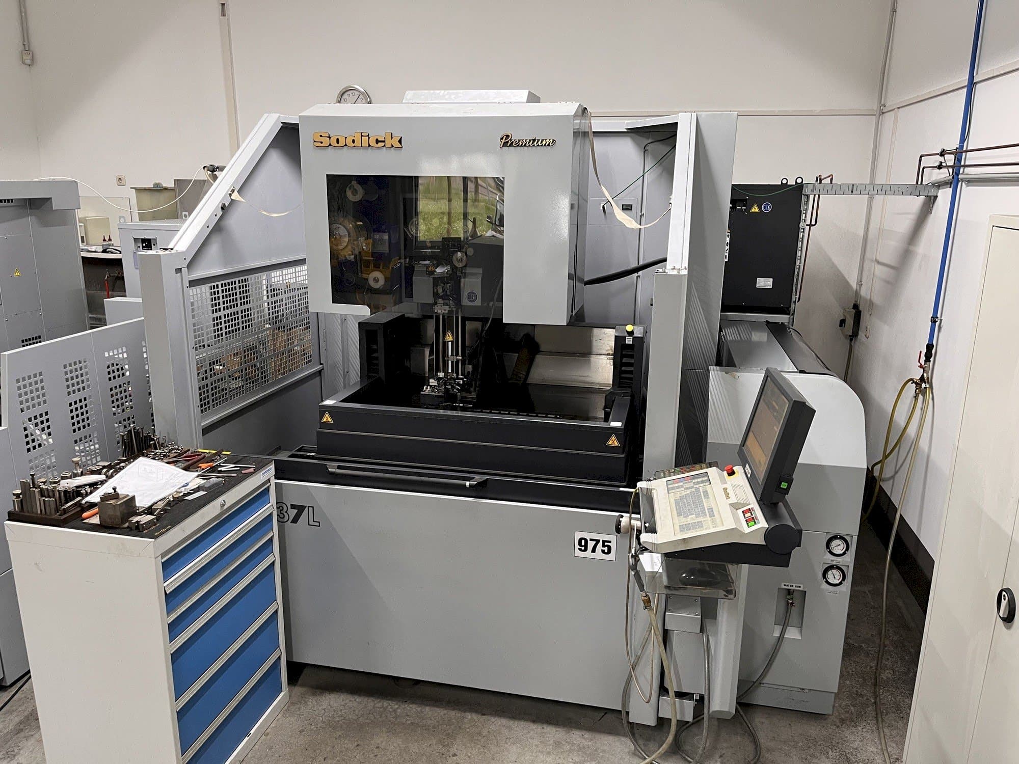 Mašīnas Sodick AQ537L pretskats