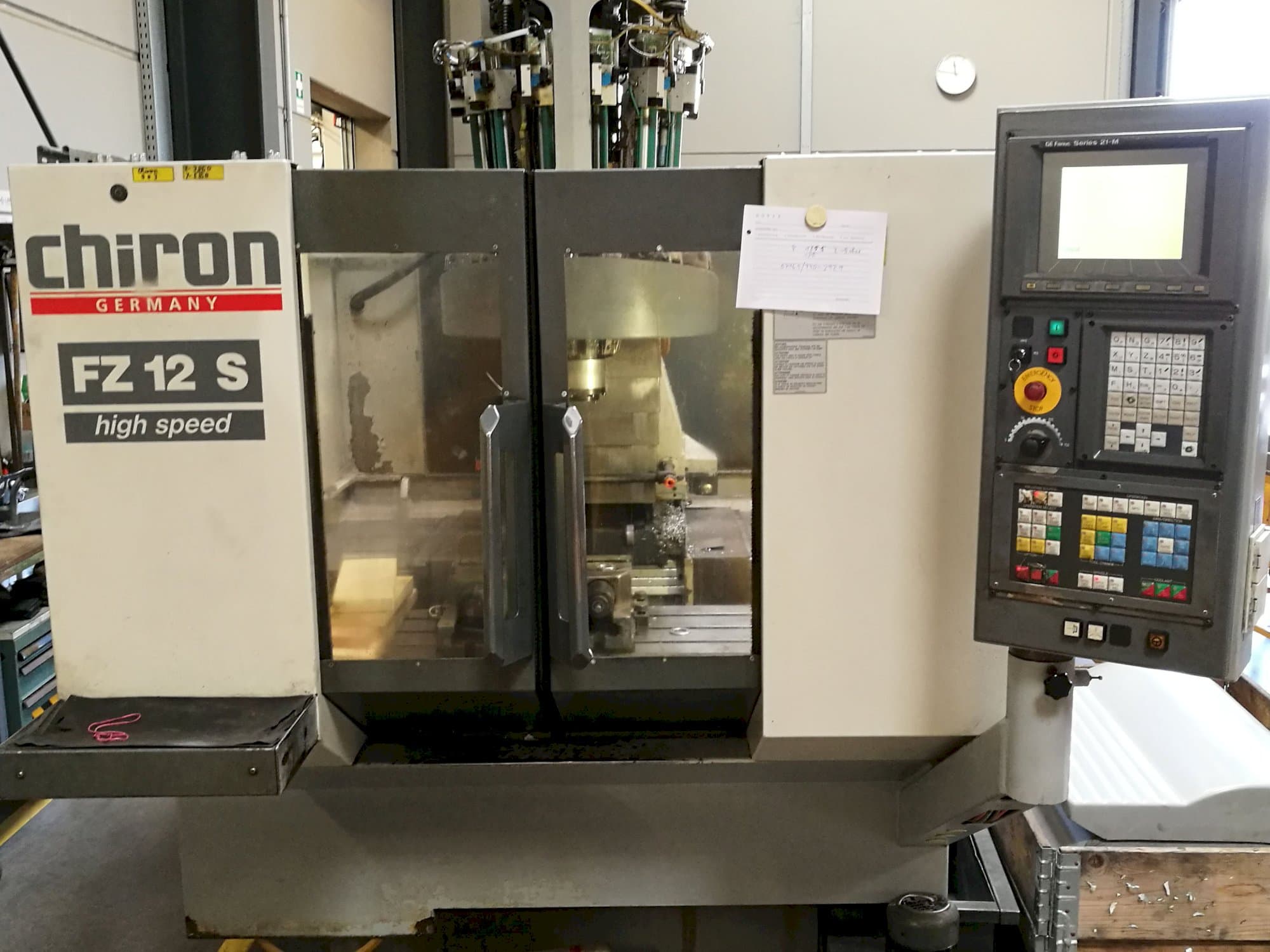 Mašīnas Chiron FZ 12 S pretskats