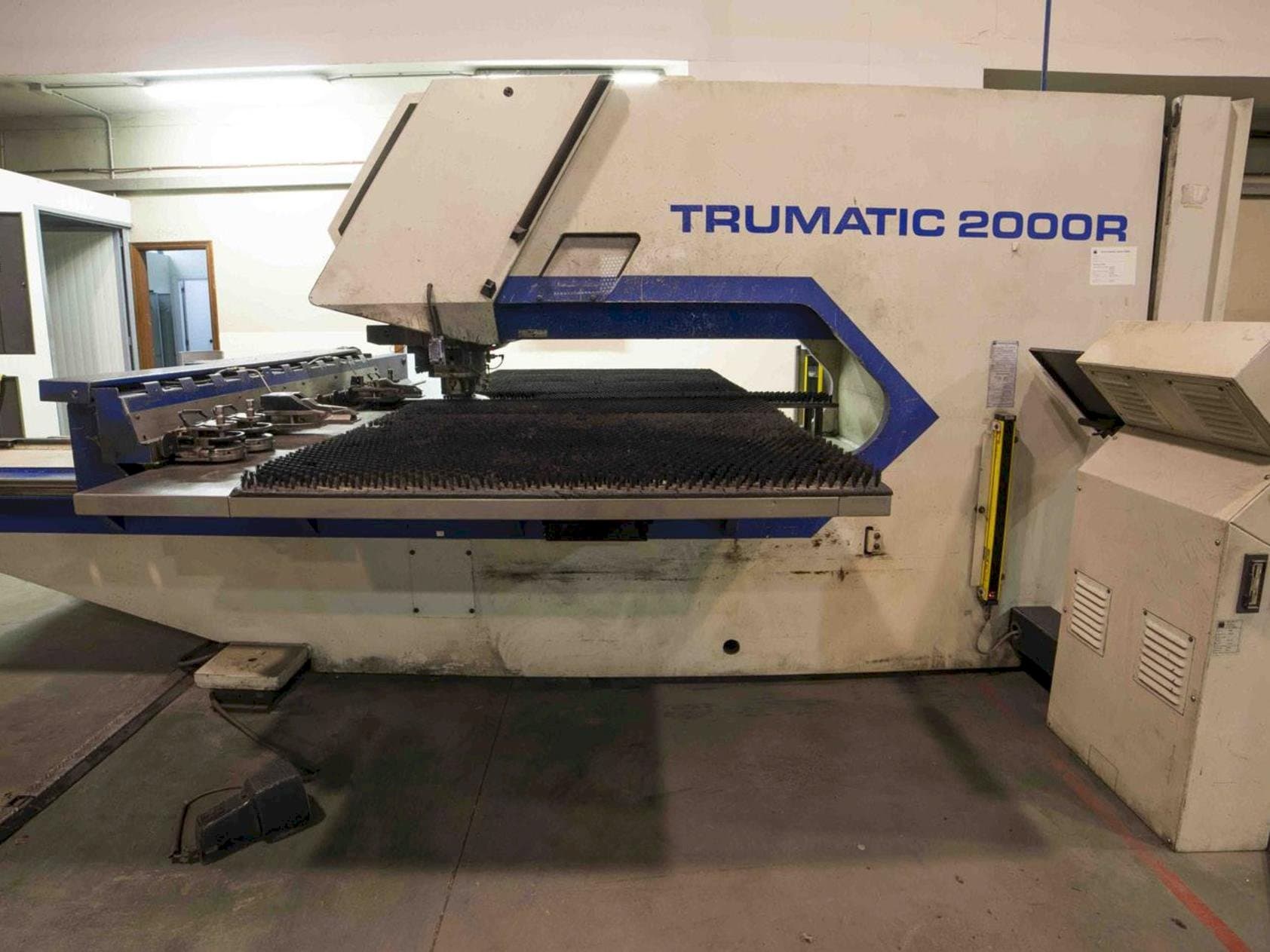 Mašīnas Trumpf Trumatic 2000R pretskats