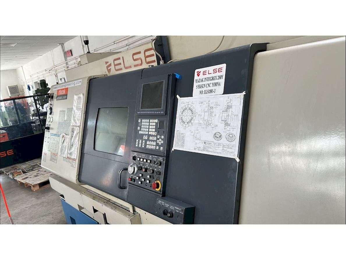 Mašīnas Mazak Integrex 200Y  pretskats