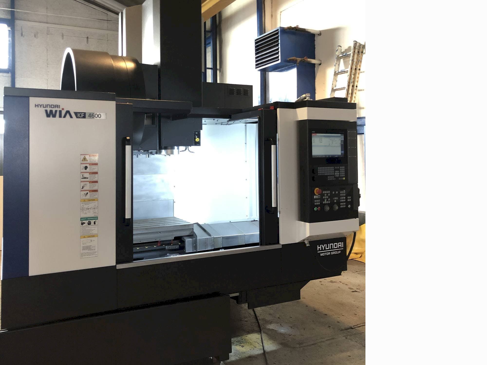 Mašīnas Hyundai Wia KF4600 pretskats