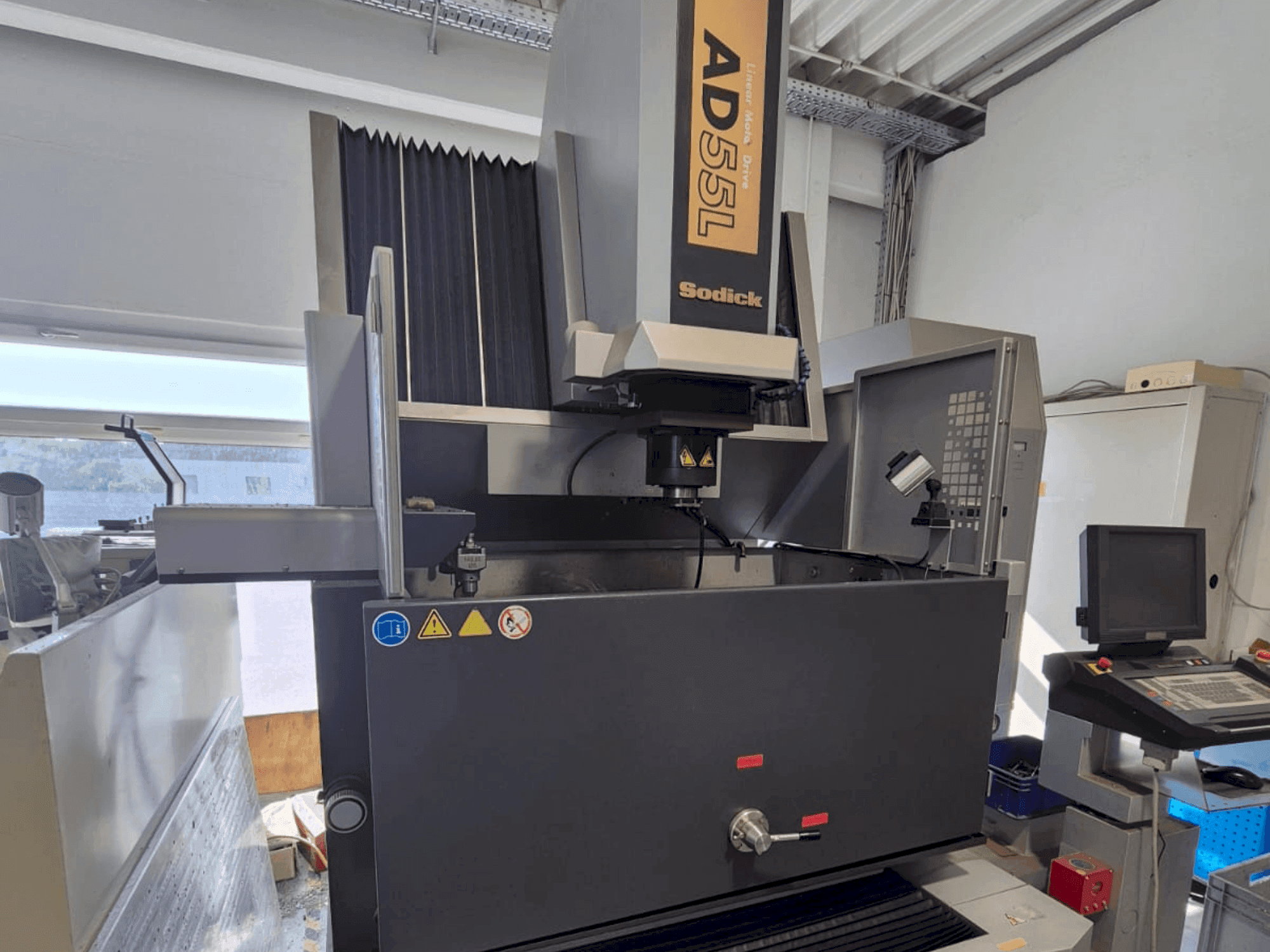 Mašīnas Sodick AD 55 L pretskats