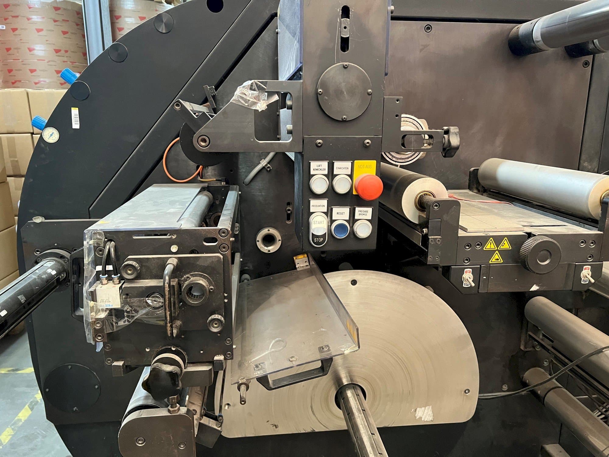 Mašīnas FLEXOR 380B pretskats