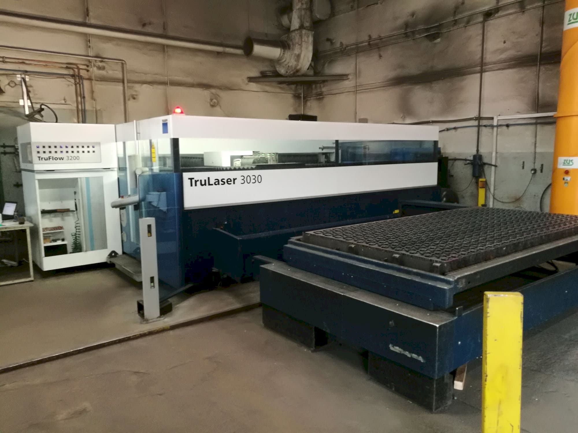 Mašīnas Trumpf TruLaser 3030 L20 pretskats