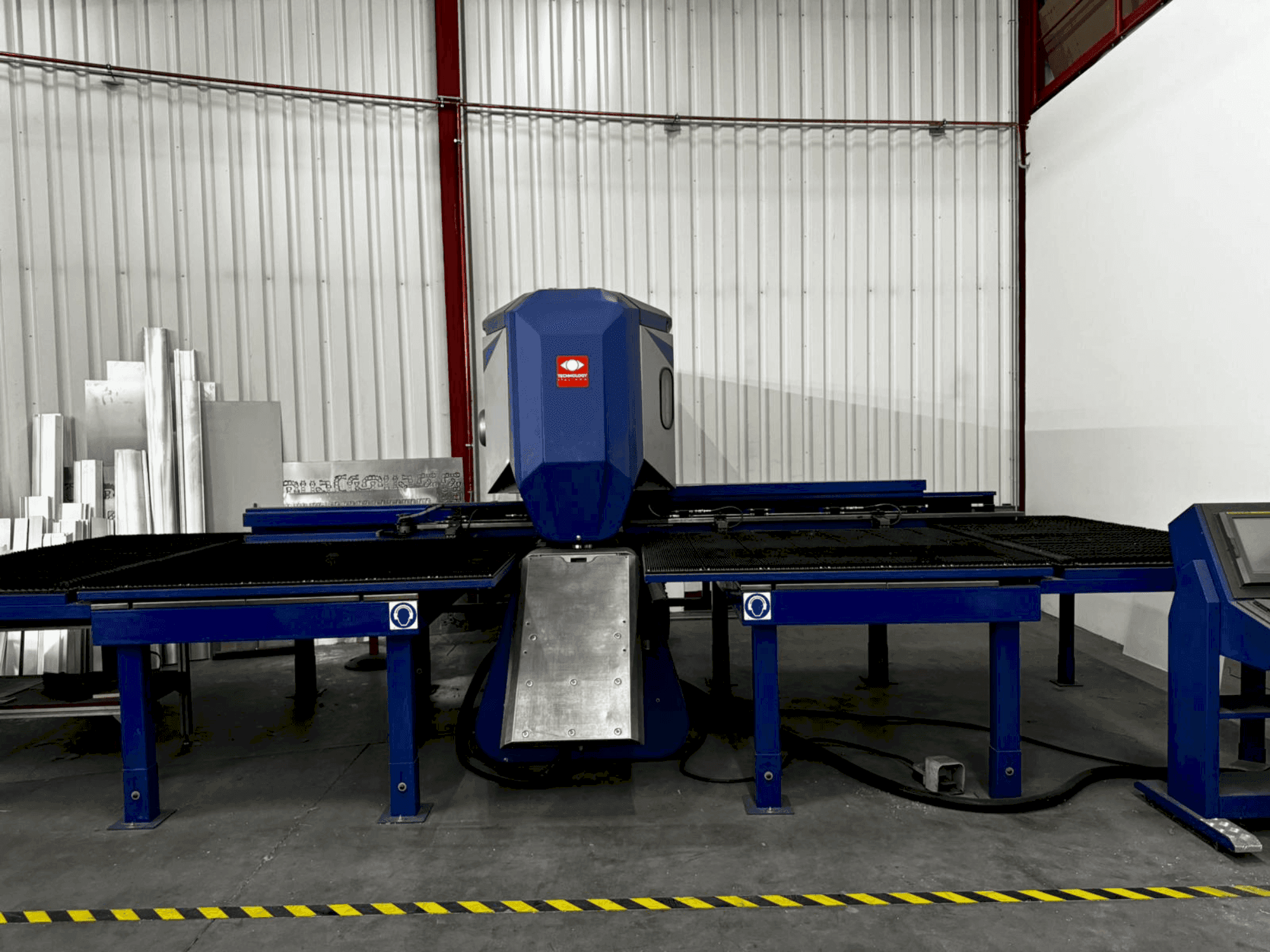 Mašīnas TECHNOLOGY Tecnotransfer 1500x3000 pretskats