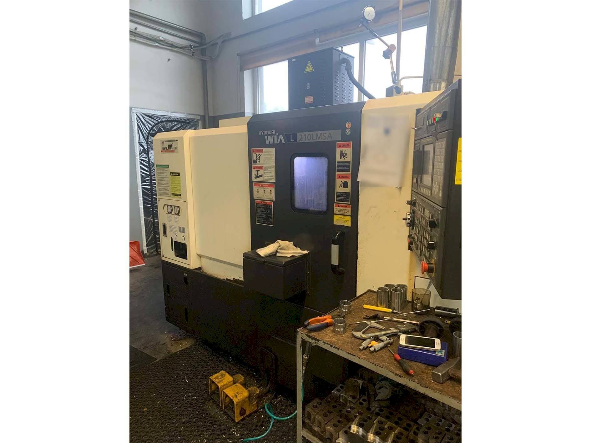 Mašīnas Hyundai Wia L210LMSA pretskats