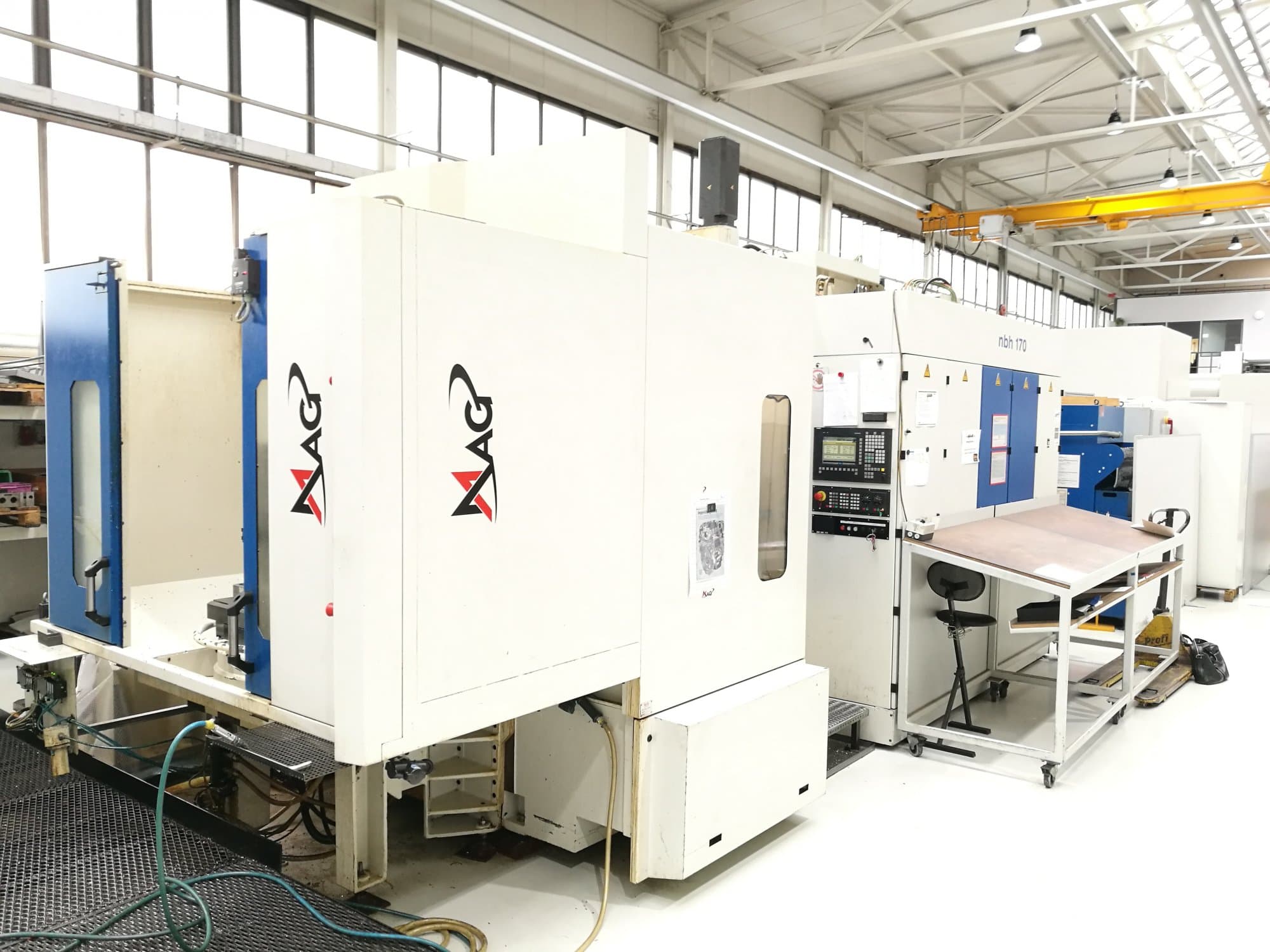 Mašīnas Hueller Hille NBH 170 skats no kreisās puses