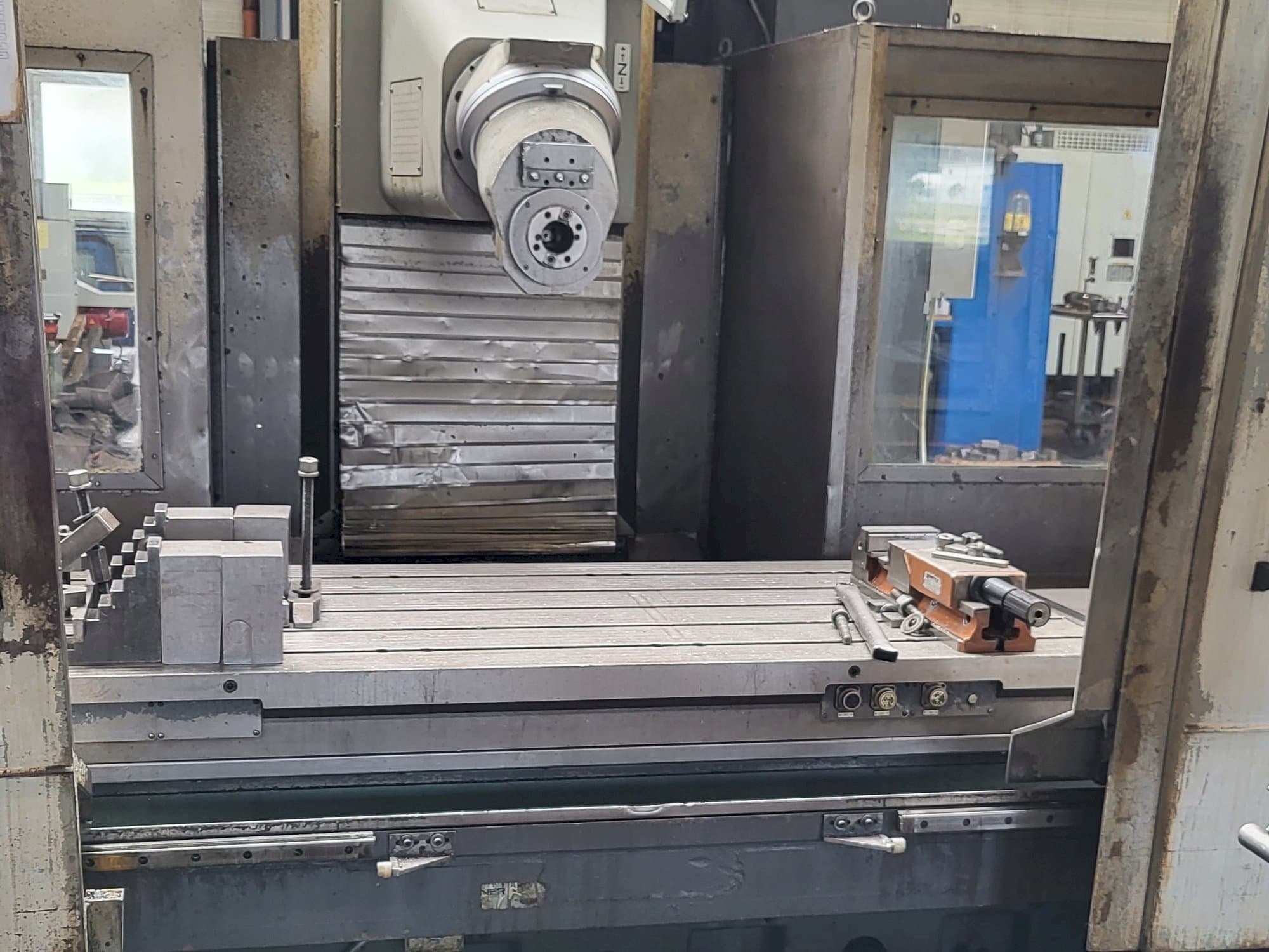 Mašīnas ANAYAK PERFORMER 2000 pretskats