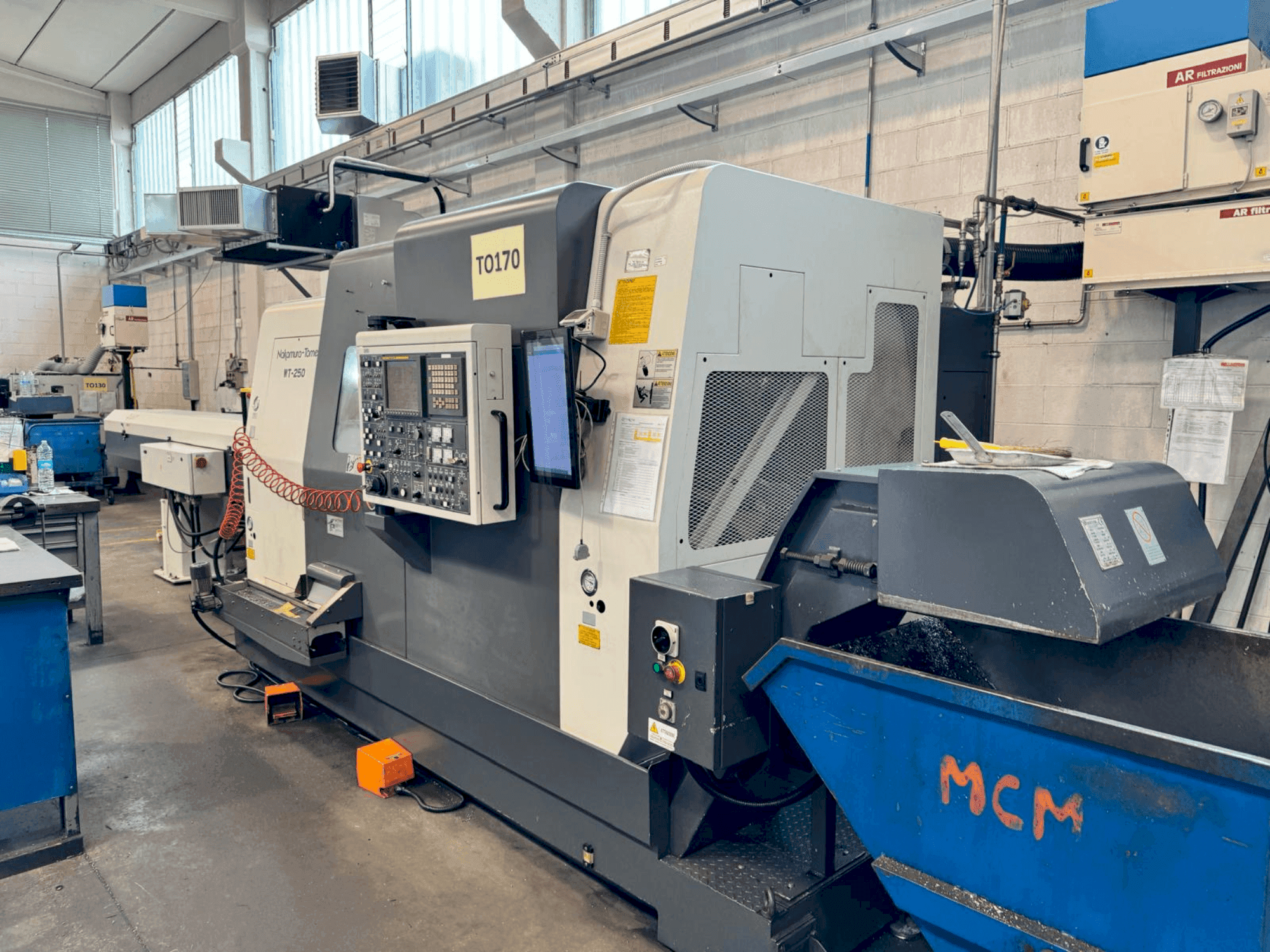 Mašīnas NAKAMURA WT 250 pretskats