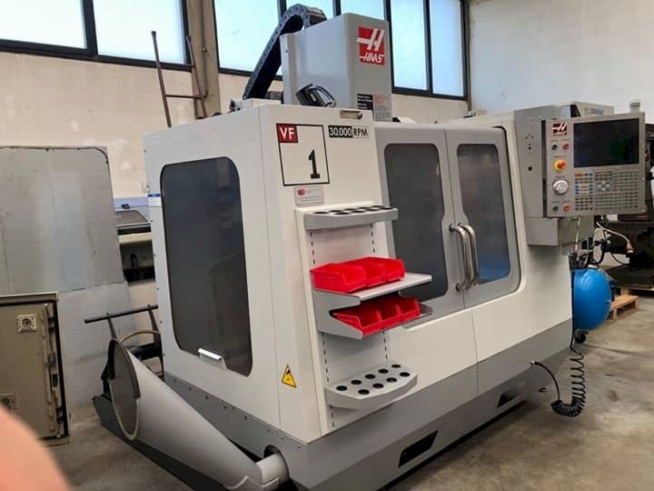 Mašīnas HAAS VF1 SS  pretskats