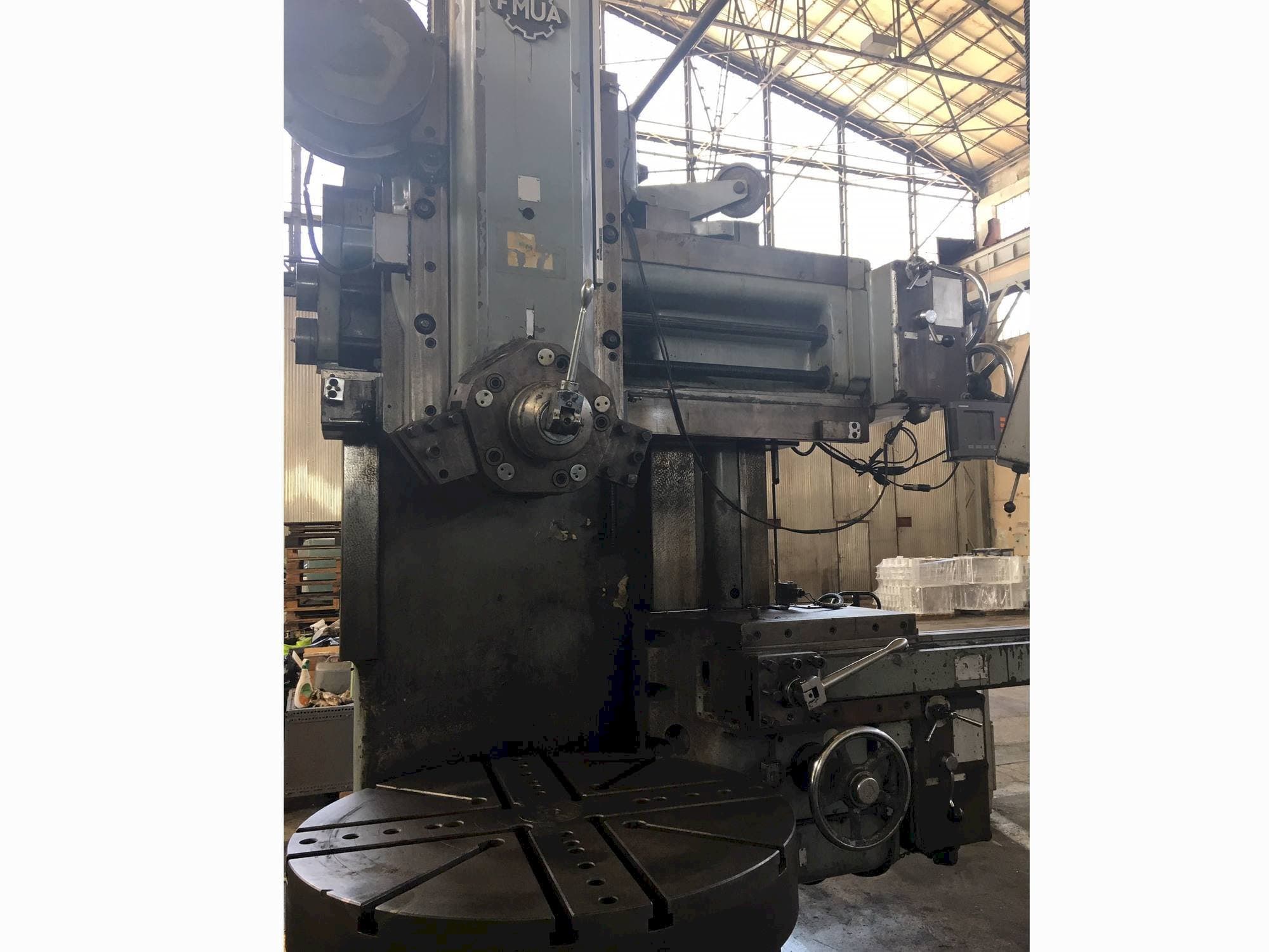 Mašīnas Titan SC 1250 pretskats