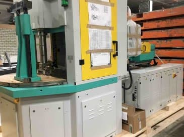 Mašīnas Arburg ALLROUNDER 1200 t 1000 - 400 pretskats