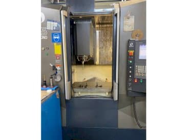Mašīnas Makino F5 pretskats