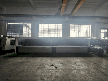 Mašīnas Emmegi COMET X6  pretskats