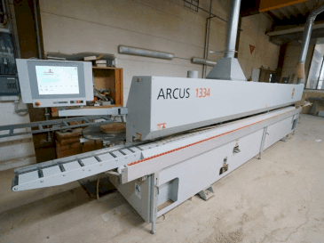 Mašīnas HOLZHER ARCUS 1334 FV2 pretskats