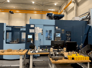 Mašīnas Matsuura MAM72-70V pretskats