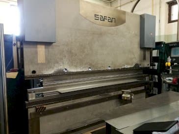 Mašīnas Safan CNCL-K 120-3100 TS1 skats no kreisās puses