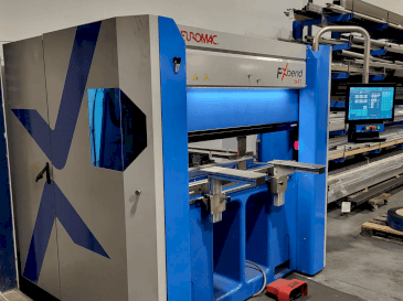 Mašīnas Euromac FXbend 1547 pretskats