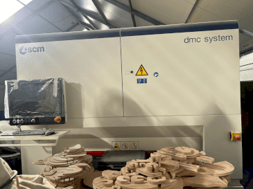 Mašīnas SCM DMC SYSTEM pretskats