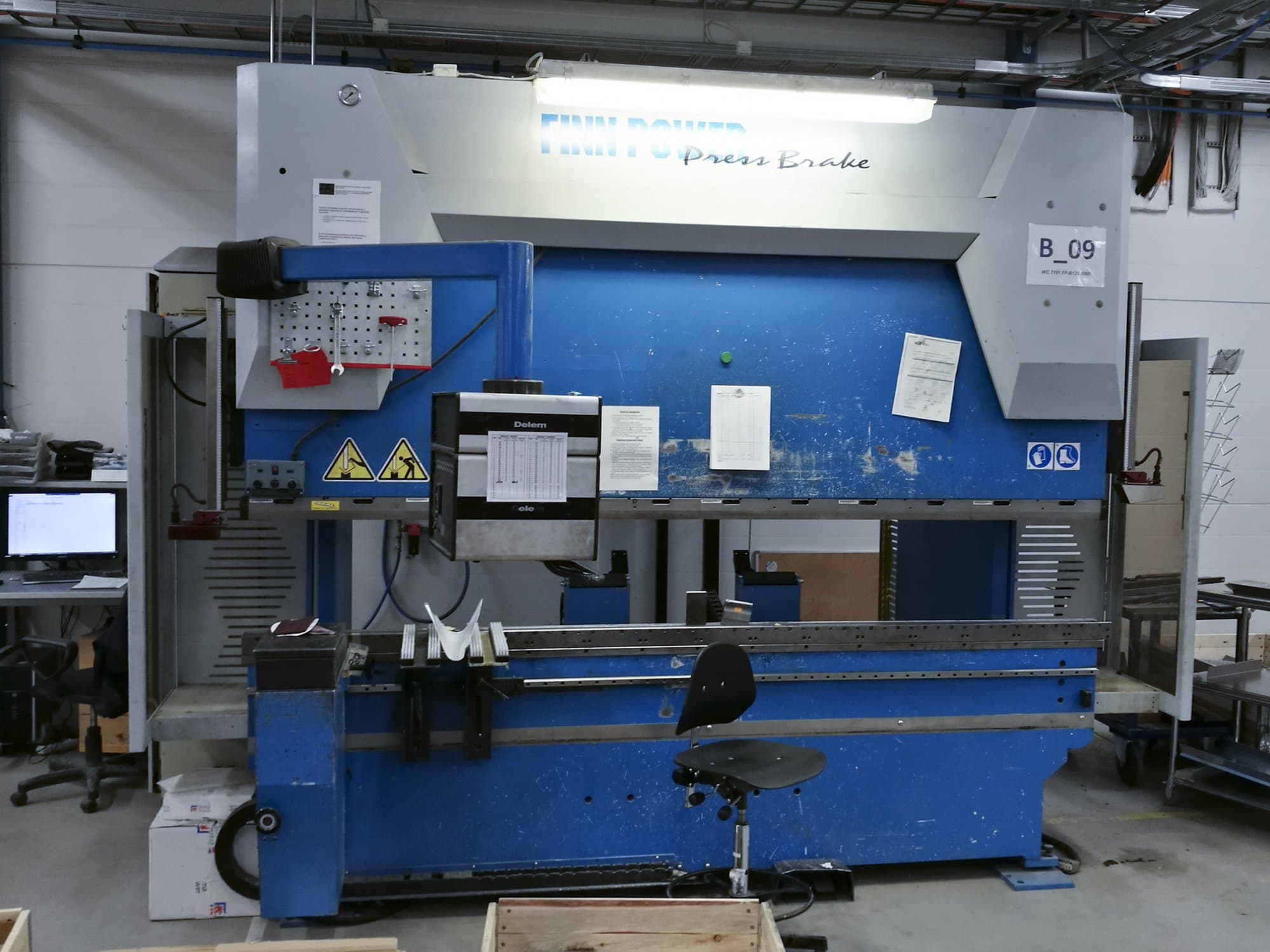 Mašīnas Finn-Power B 125-3060 GC CL6 pretskats