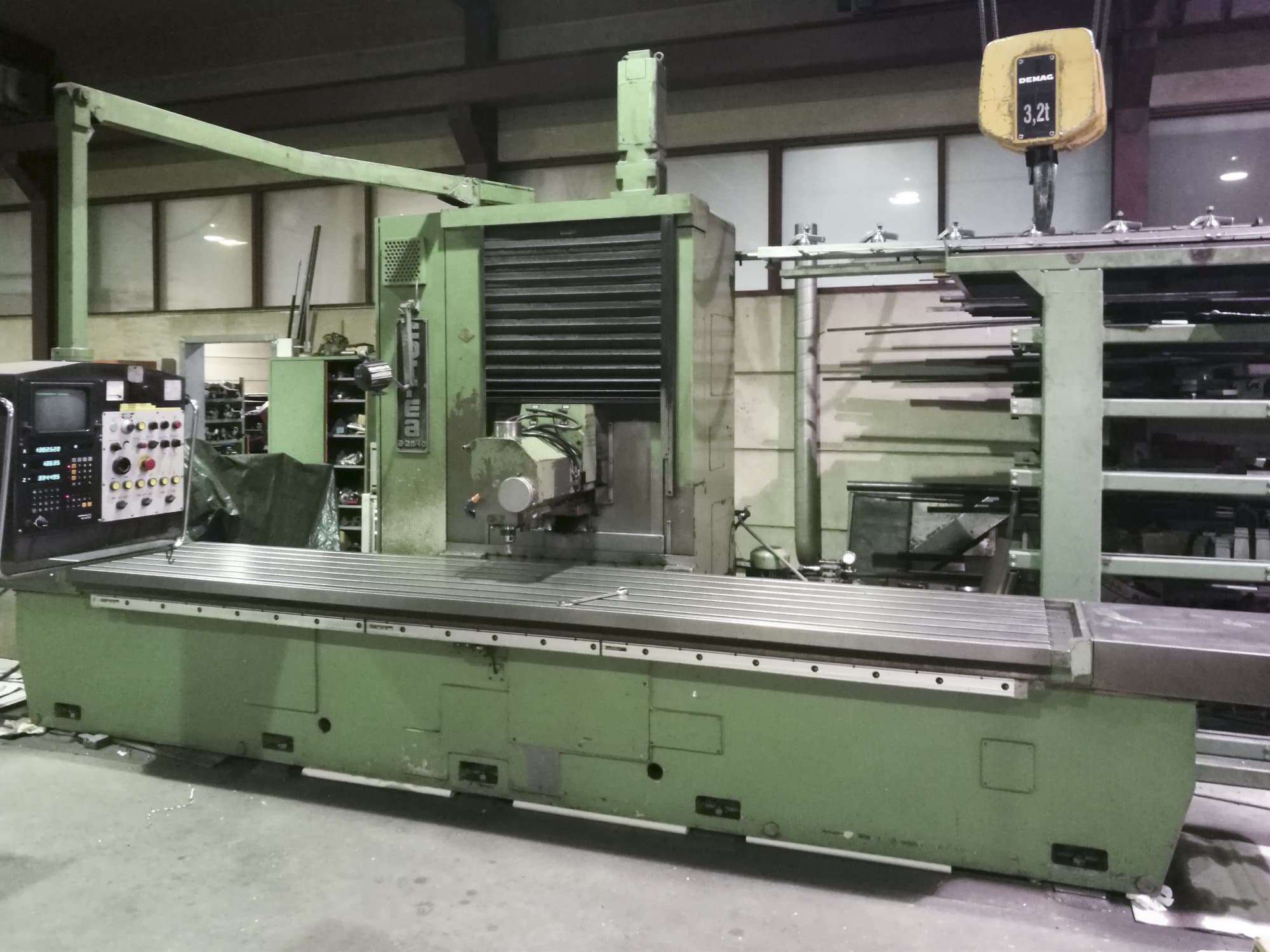 Mašīnas Correa A-20/40 skats no labās puses