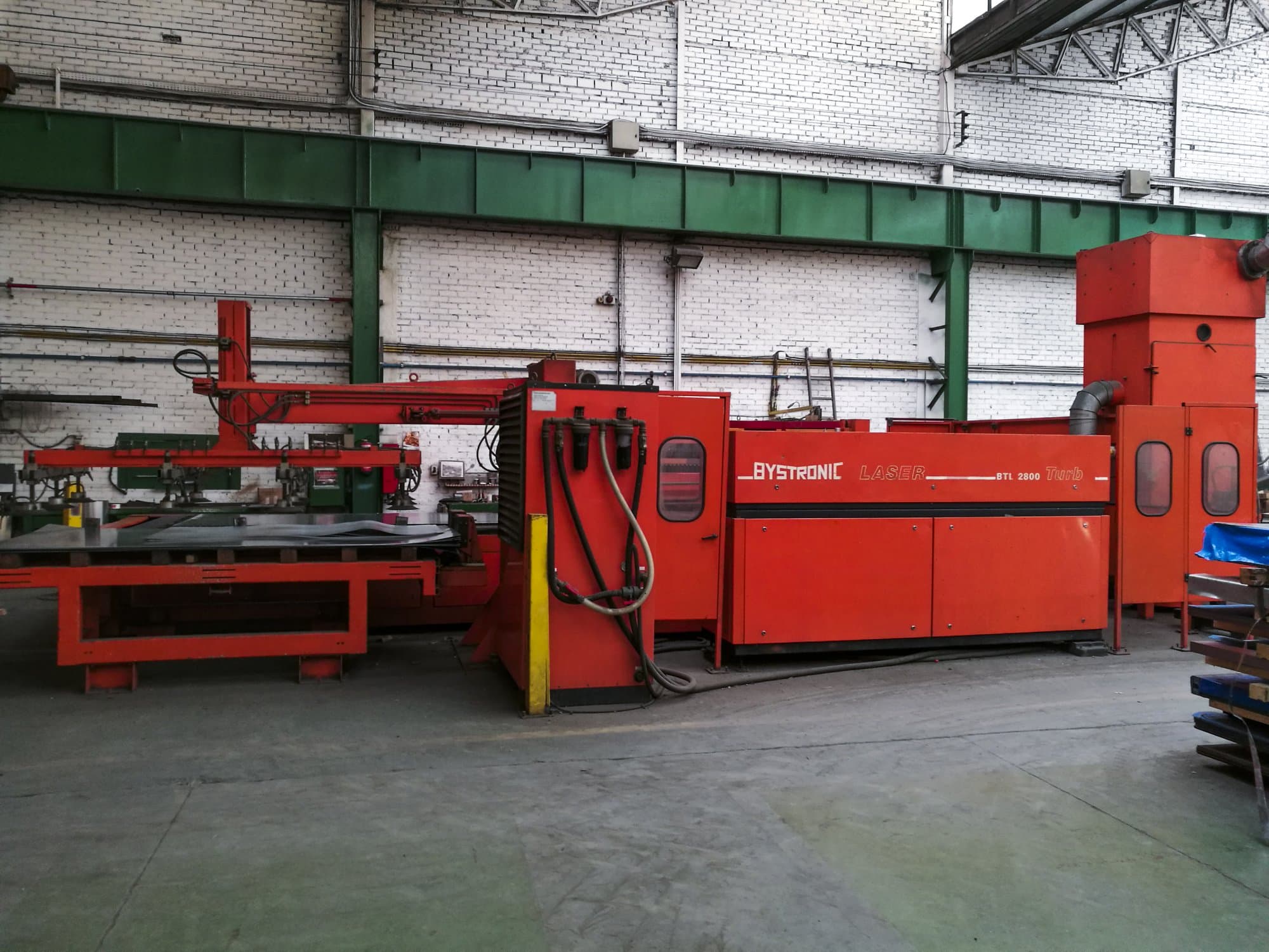 Mašīnas Bystronic Bystar 3015 BTL 2800 darba telpa