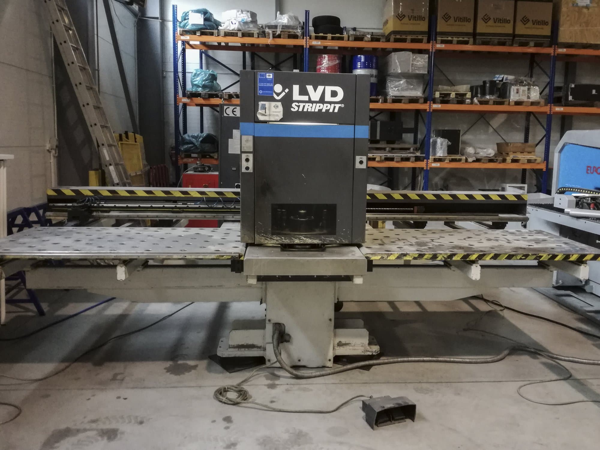 Mašīnas LVD Delta 1000 EB  pretskats