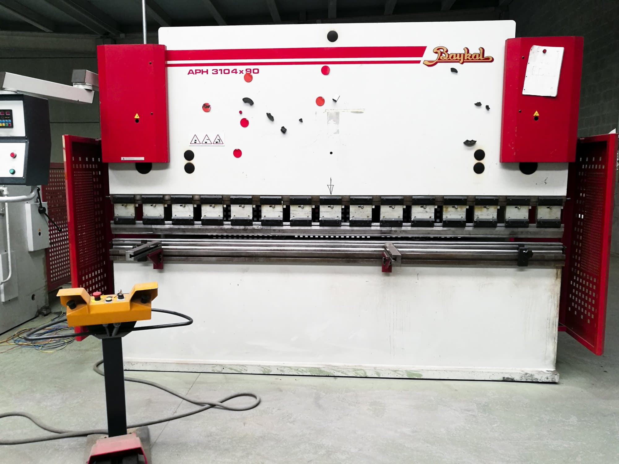 Mašīnas Baykal APH 3104x90  pretskats