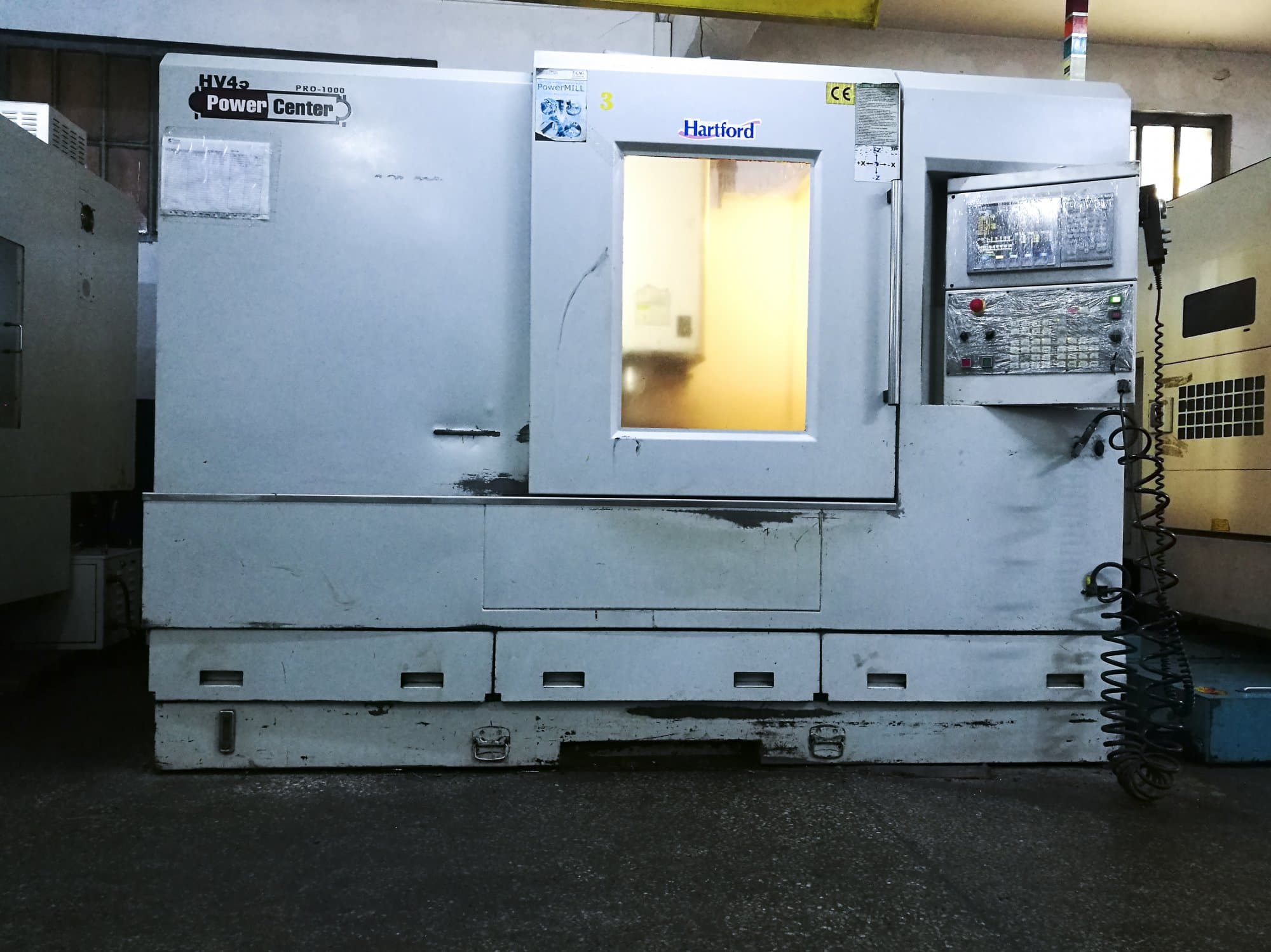 Mašīnas Hartford PRO1000S darba telpa