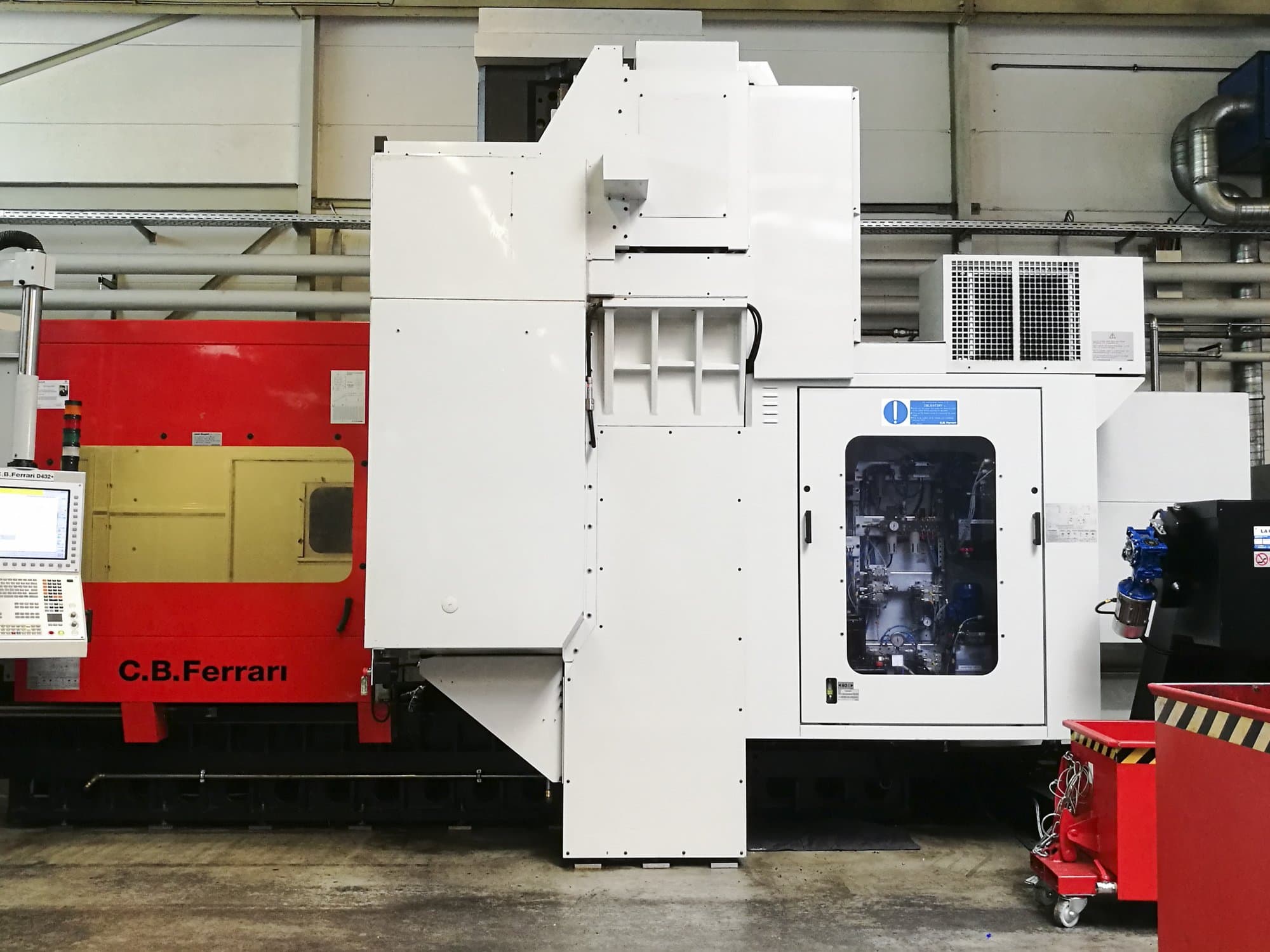 Mašīnas C.B. Ferrari D432 pretskats