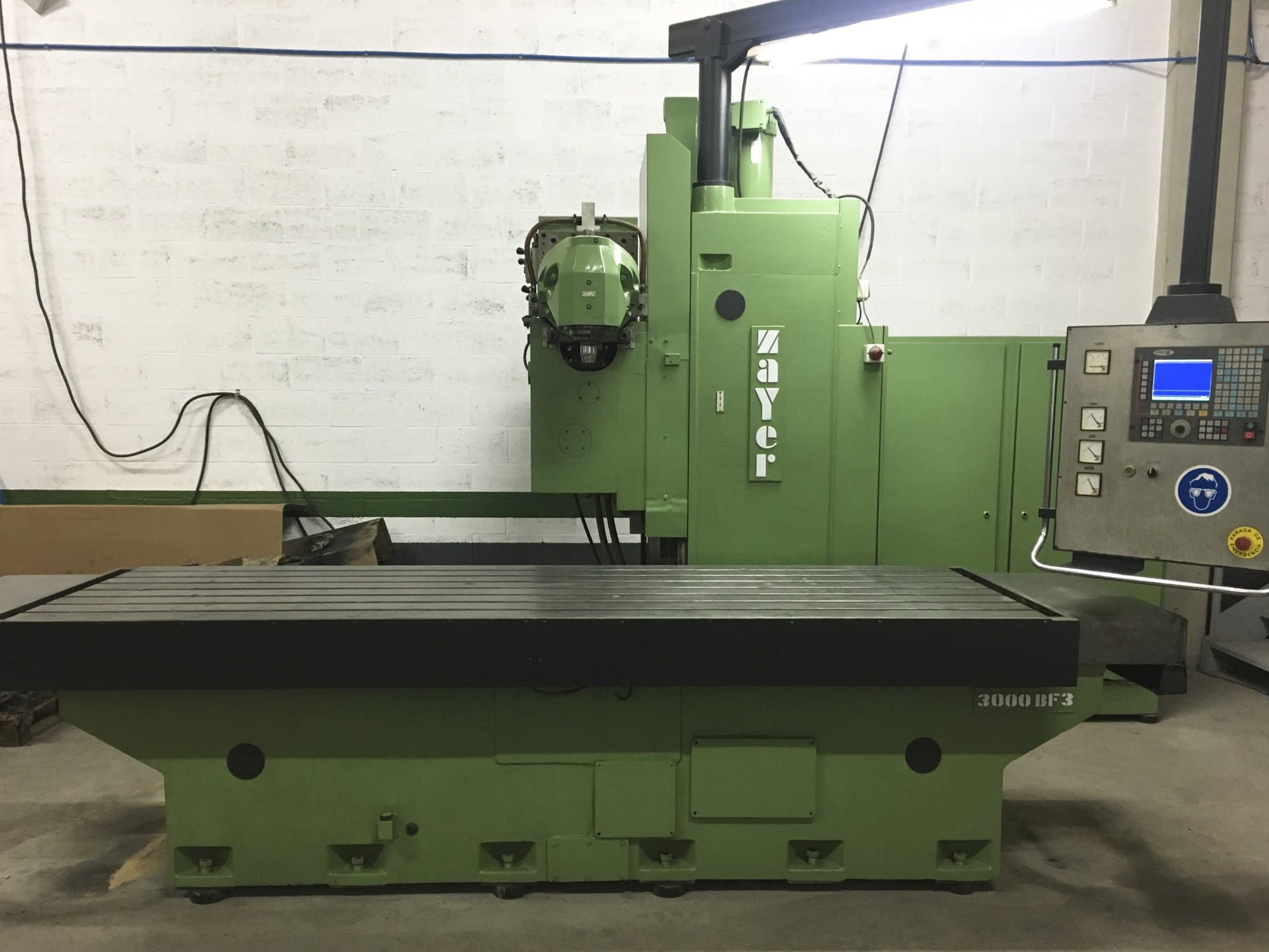 Mašīnas Zayer 3000 BF3  pretskats