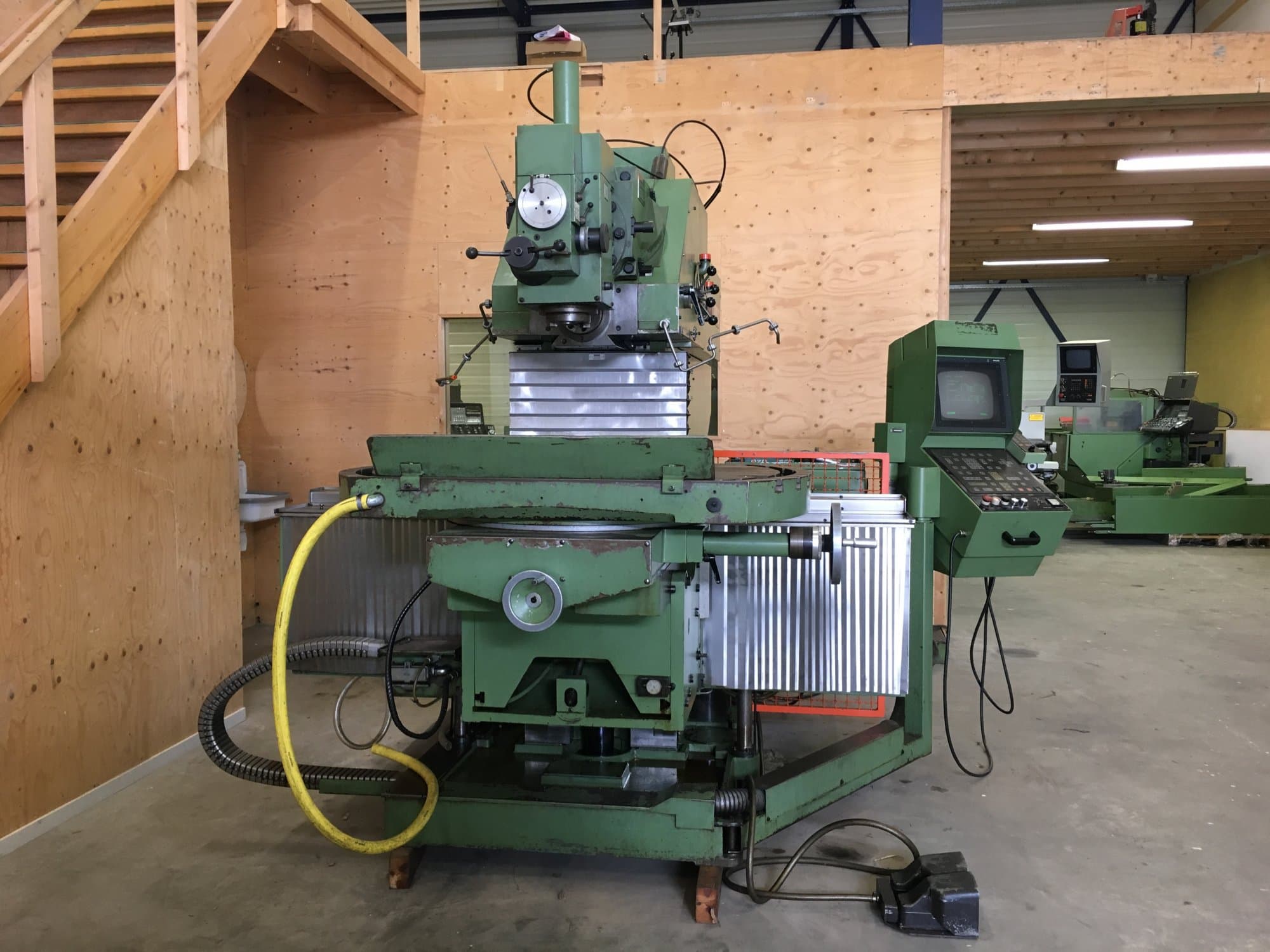 Mašīnas Maho MH 1000 C pretskats