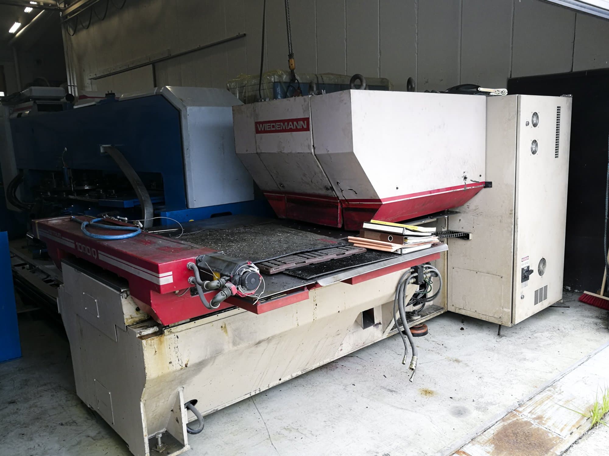 Mašīnas Murata Wiedemann C-1000 skats  no labās puses