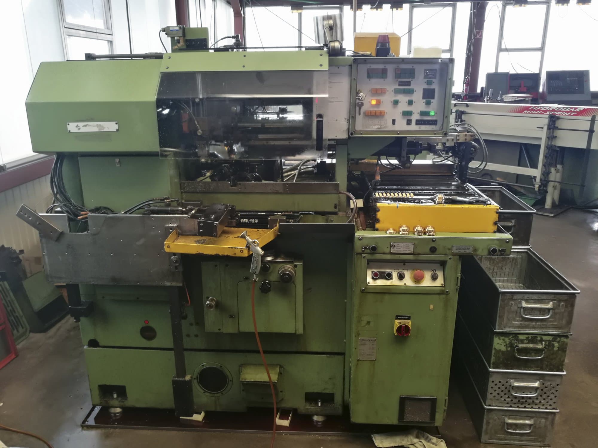 Mašīnas KOEPFER 153 B pretskats