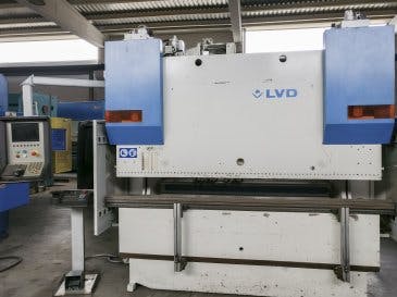 Mašīnas LVD PPEB 80/25 CAD-CNC  pretskats
