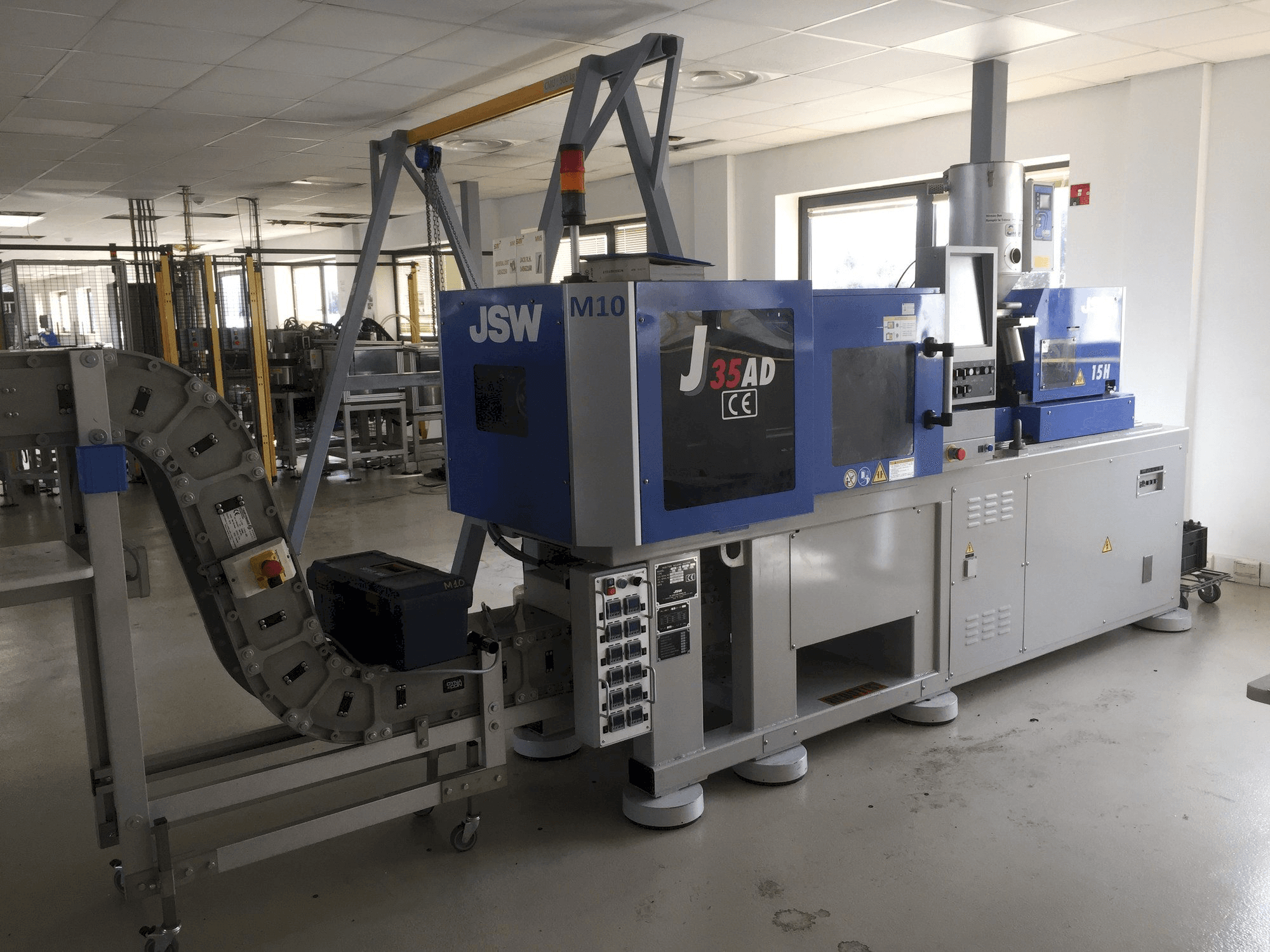 Mašīnas JSW J 35 AD 15 H pretskats
