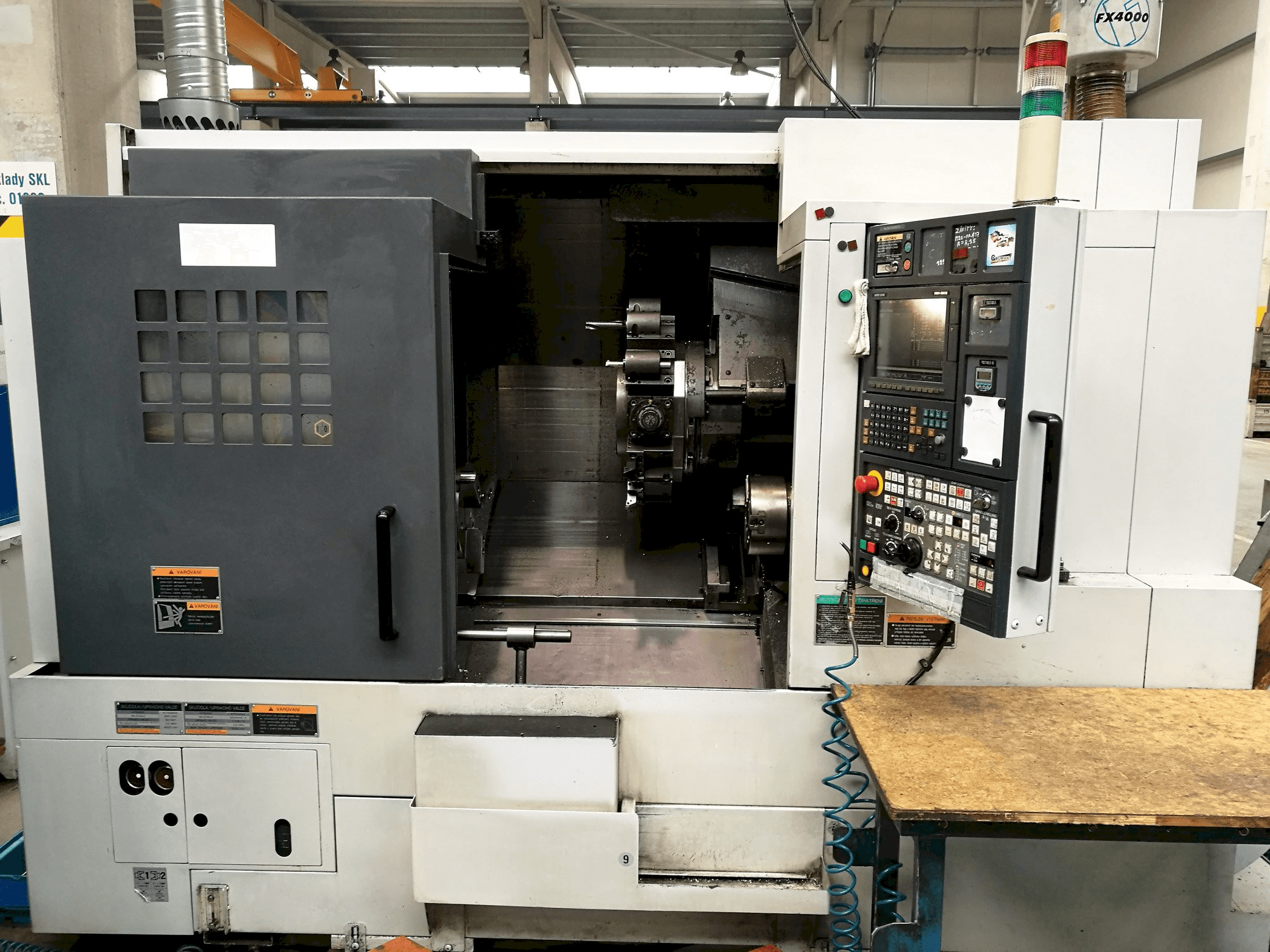 Mašīnas MORI SEIKI NL 2500 SY/700 pretskats