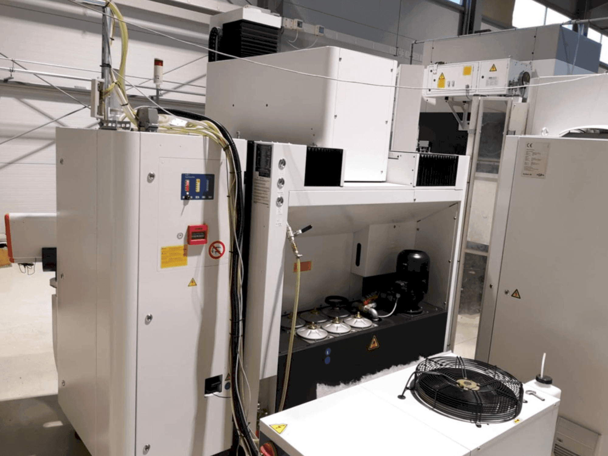 Mašīnas AgieCharmilles FORM P 600 pretskats