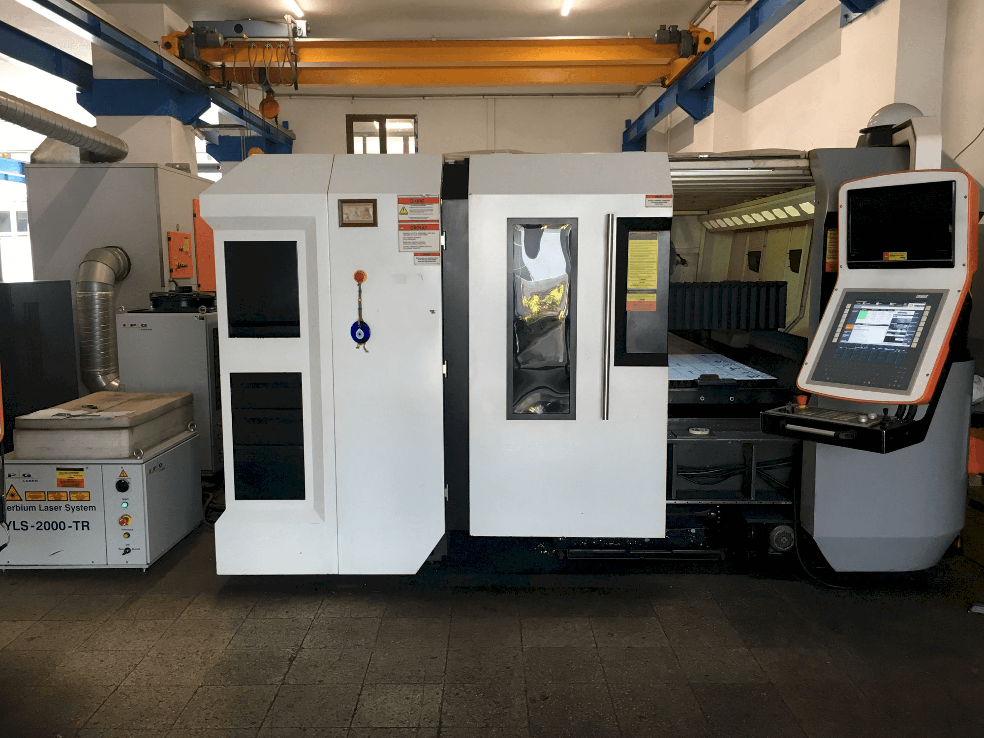 Mašīnas ERMAKSAN FIBERMAK Momentum Gen-3 pretskats